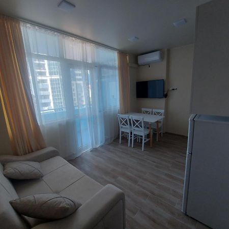 Andrew'S 2 Rooms Apartment In Batumi Ანდრიას 2 Ოთახიანი Აპარტამენტი Ბათუმში Extérieur photo