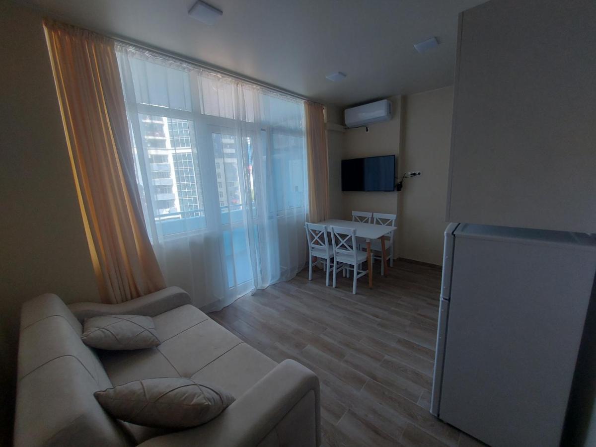 Andrew'S 2 Rooms Apartment In Batumi Ანდრიას 2 Ოთახიანი Აპარტამენტი Ბათუმში Extérieur photo